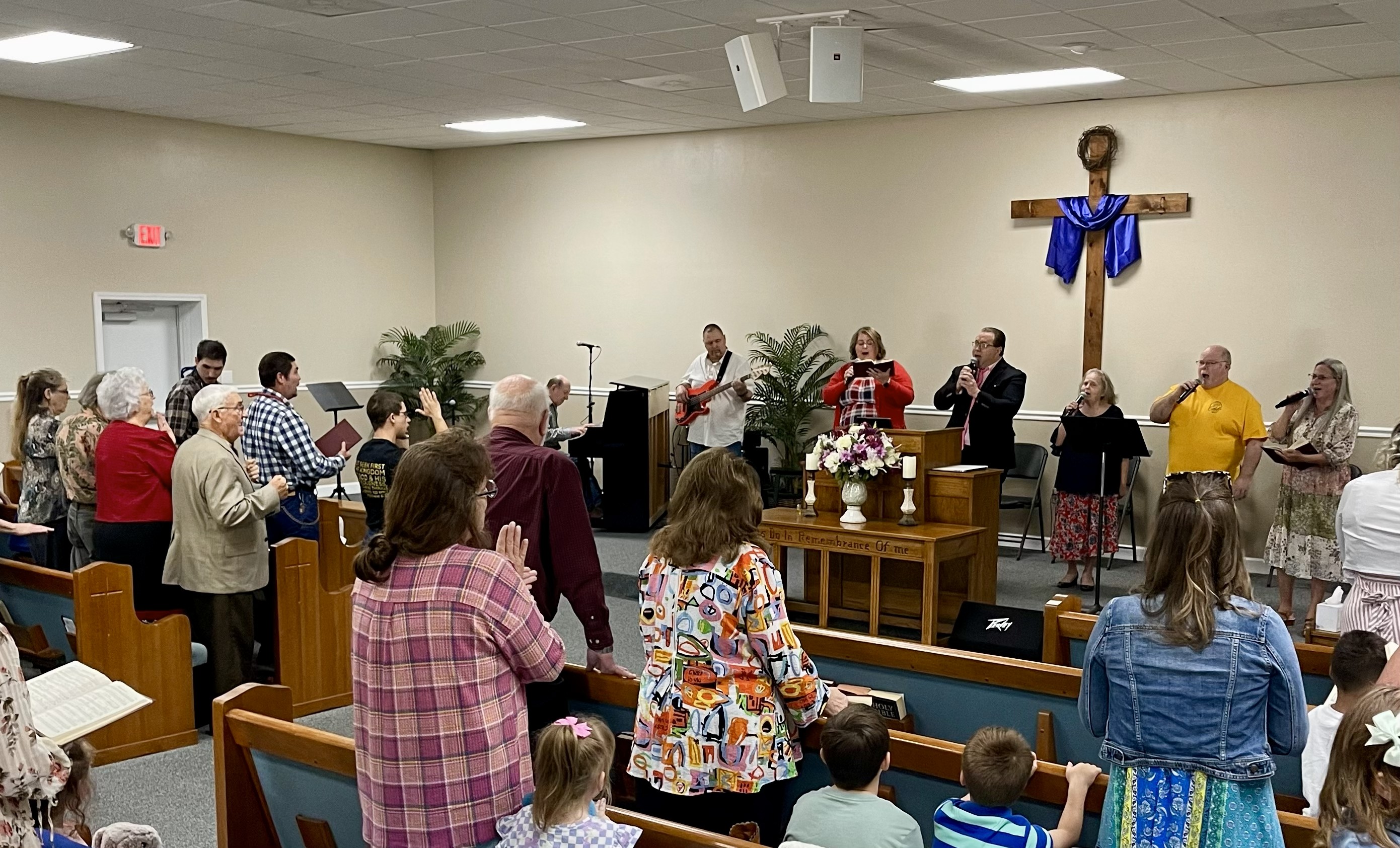 Gold Leaf Church Worship Service